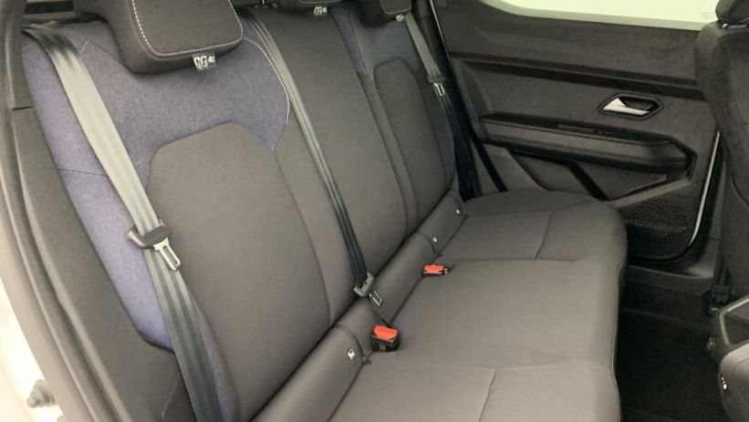 Aperçu du véhicule : Hybrid 140 Journey