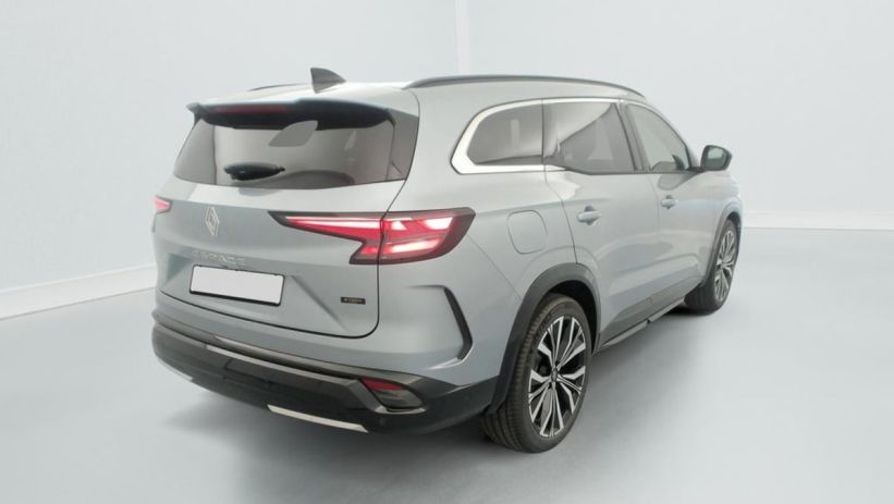 Aperçu du véhicule : Espace full hybrid E-Tech 200 ch 7pl Iconic