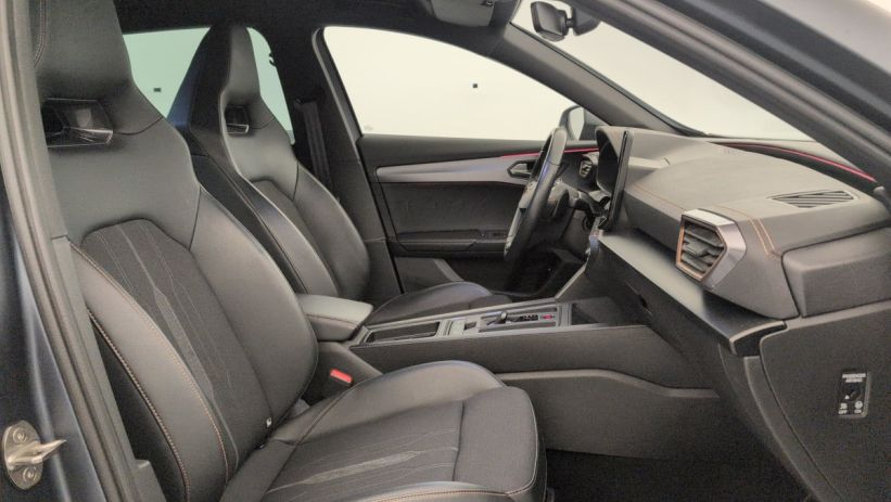 Aperçu du véhicule : 1.4 e-HYBRID 204 ch DSG6 Business Edition
