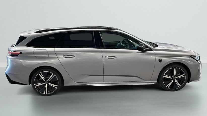 Aperçu du véhicule : PHEV 225 e-EAT8 GT