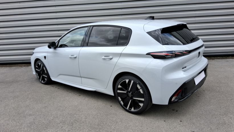 Aperçu du véhicule : 308 DIESEL BlueHDi 130ch S&S EAT8 GT
