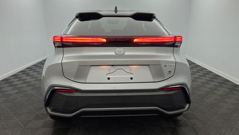 Aperçu du véhicule : Hybride Rechargeable 225 GR Sport Gris Minéral - Toit Noir