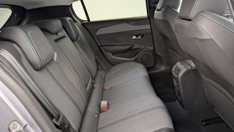 Aperçu du véhicule : PureTech 130ch S S BVM6 Allure