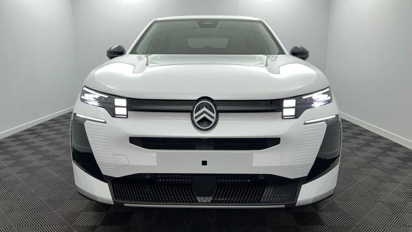 Aperçu du véhicule : Nouveau Hybrid 145 e-DCS6 Max Blanc Okénite avec 2600€ d'équipements inclus