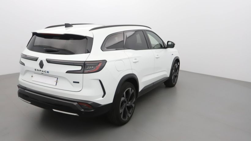 Aperçu du véhicule : 1.2 E-TECH FULL HYBRID 200CH ESPRIT ALPINE 7 PLACES - 24