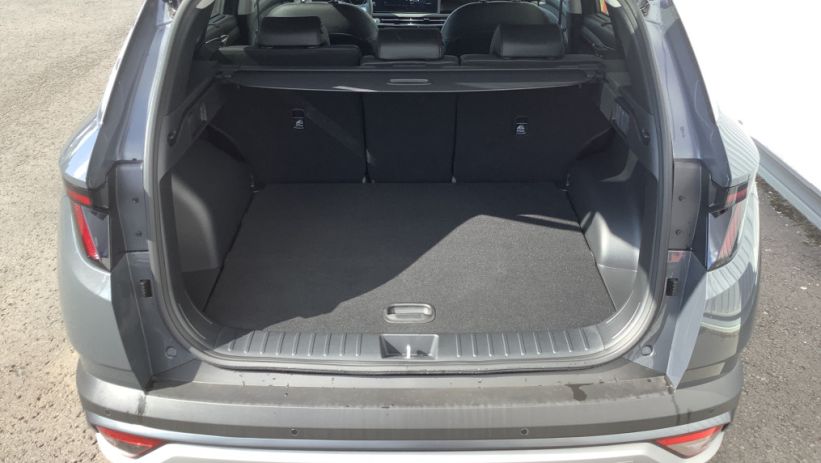 Aperçu du véhicule : TUCSON 1.6 T-GDI 215 Hybrid BVA6 Executive