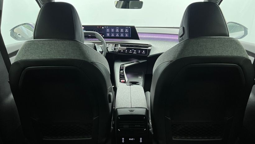 Aperçu du véhicule : Nouveau Hybrid 145 e-DCS6 GT Gris Artense avec 4000€ d'équipements inclus