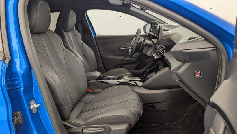 Aperçu du véhicule : Hybrid 136 e-DCS6 GT