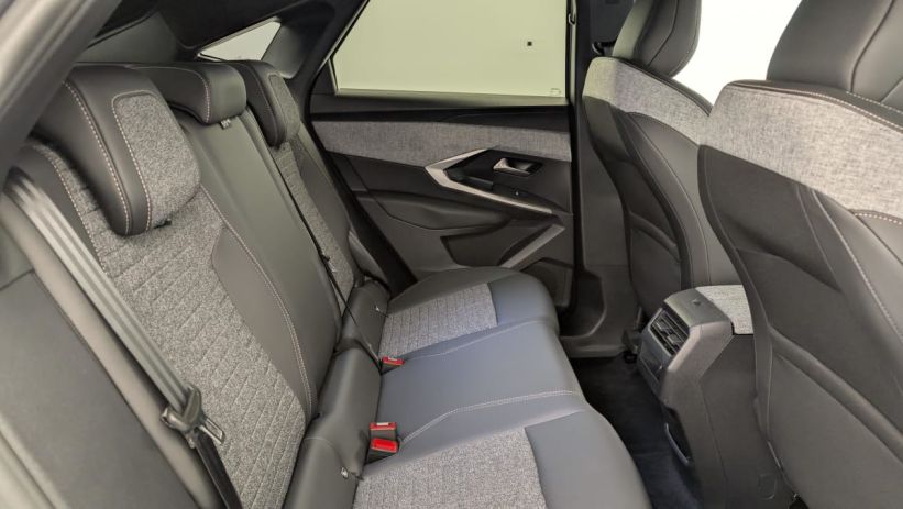 Aperçu du véhicule : Hybrid 145 e-DCS6 Allure