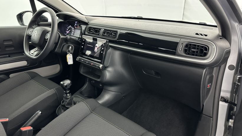 Aperçu du véhicule : III 1.2 PureTech 110ch Plus