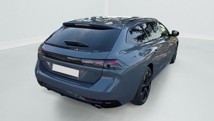 Aperçu du véhicule : Hybrid 225 e-EAT8 Allure