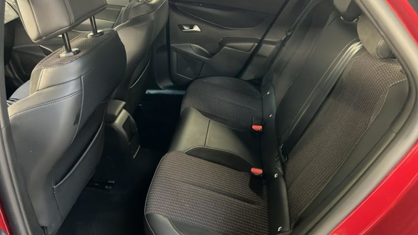 Aperçu du véhicule : PureTech 100 BVM6 Performance Line