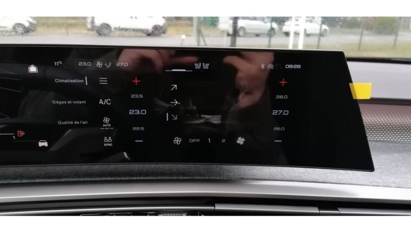 Aperçu du véhicule : 1.2i Hybrid 145 e-DCS6 GT