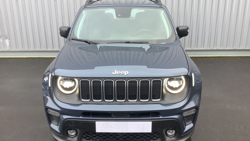 Aperçu du véhicule : RENEGADE 1.5 Turbo T4 130 ch BVR7 e-Hybrid Altitude