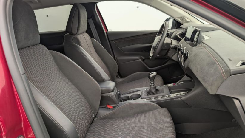 Aperçu du véhicule : PureTech 100 BVM6 Performance Line