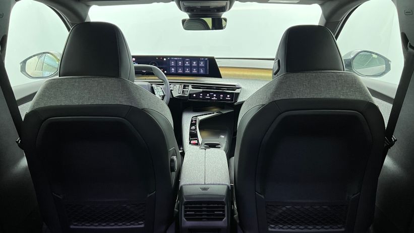 Aperçu du véhicule : Hybrid 145 e-DCS6 GT Noir Perla Nera avec 5550€ d'équipements inclus