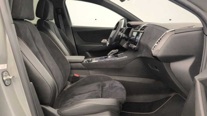 Aperçu du véhicule : Hybride Rechargeable E-Tense 300 EAT8 4x4 Performance Line +