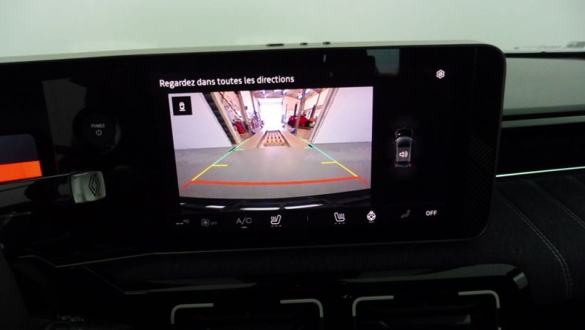 Aperçu du véhicule : E-TECH ELECTRIQUE 150CH TECHNO AUTONOMIE CONFORT