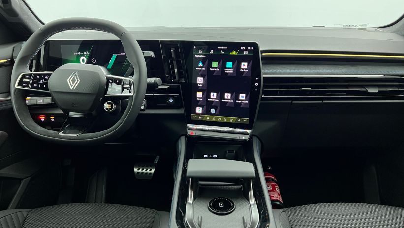 Aperçu du véhicule : full hybrid E-Tech 200 ch Esprit Alpine Noir Etoilé avec 2750€ d'équipements inclus