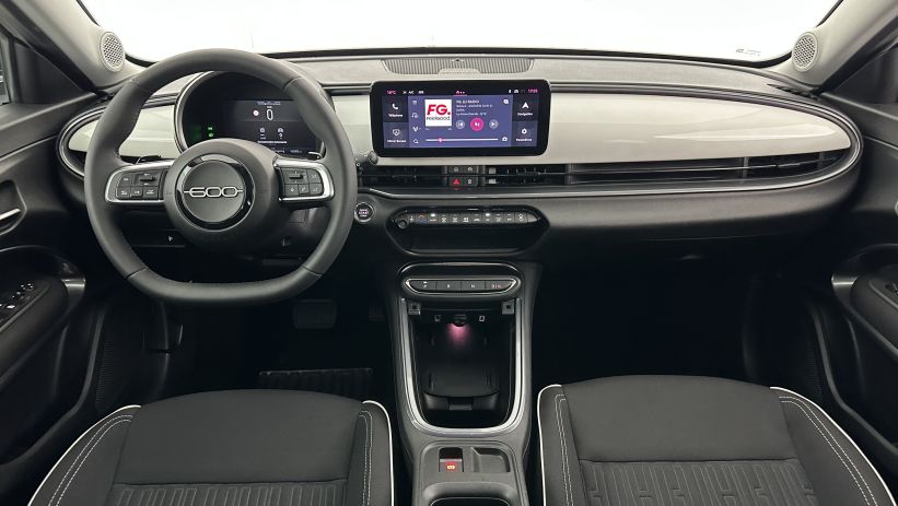 Aperçu du véhicule : 1.2 Hybrid Turbo 145ch Pop eDCT6