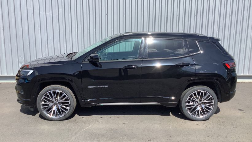 Aperçu du véhicule : COMPASS 1.5 Turbo T4 130 ch BVR7 e-Hybrid Summit