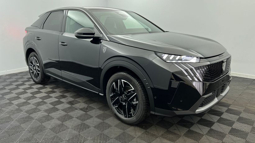 Aperçu du véhicule : Hybrid 145 e-DCS6 GT Exclusive Noir Perla Nera avec 3300€ d'équipements inclus