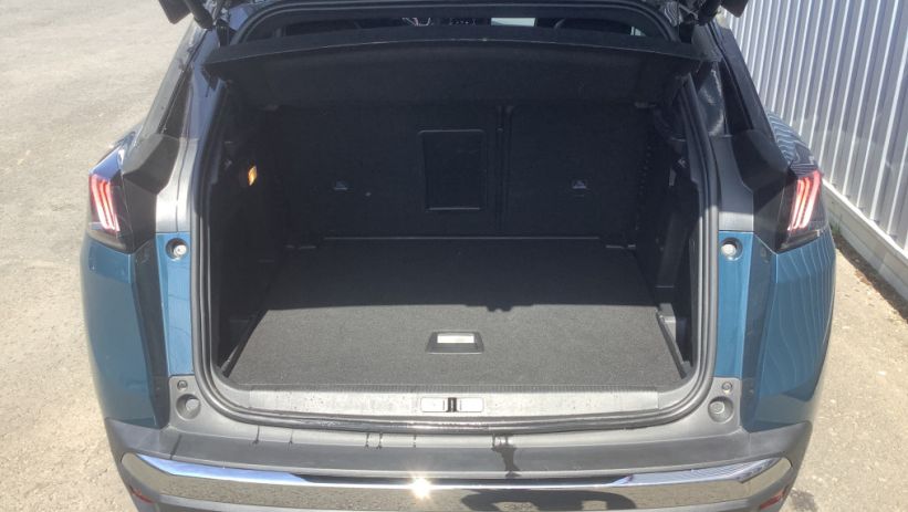 Aperçu du véhicule : 3008 Hybrid 145 e-DCS6 GT