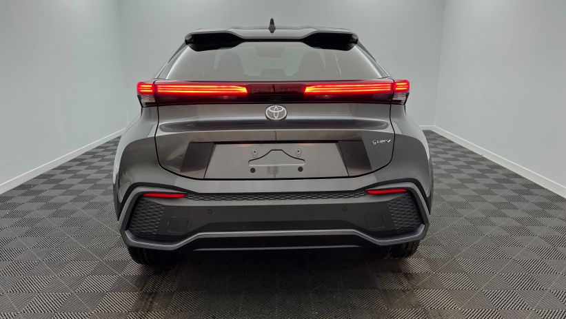Aperçu du véhicule : Hybride 140 Design Gris Atlas - Toit Noir Onyx avec 2700€ d'équipements inclus