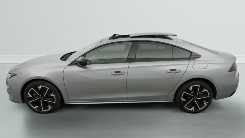 Aperçu du véhicule : Hybrid 225 e-EAT8 Allure