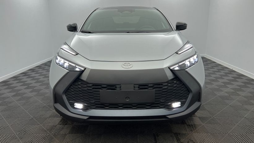 Aperçu du véhicule : Hybride 140 Design Gris Minéral - Toit Noir Onyx avec 2700€ d'équipements inclus