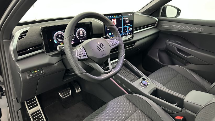 Aperçu du véhicule : 1.5 eTSI EVO2 Hybrid 150ch R-Line DSG7