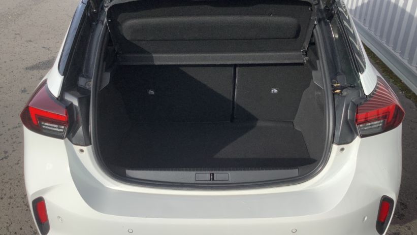 Aperçu du véhicule : CORSA 1.2 Turbo 100 ch BVM6 GS