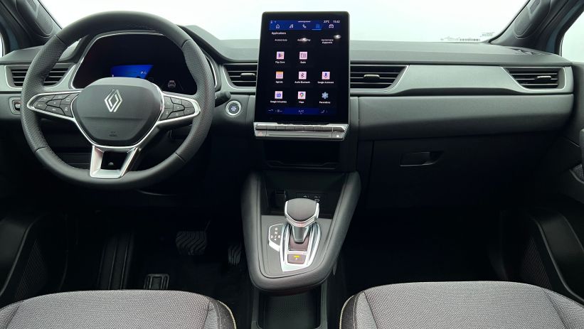 Aperçu du véhicule : E-Tech full hybrid 145 Techno Bleu Mercure avec 1850€ d'équipements inclus