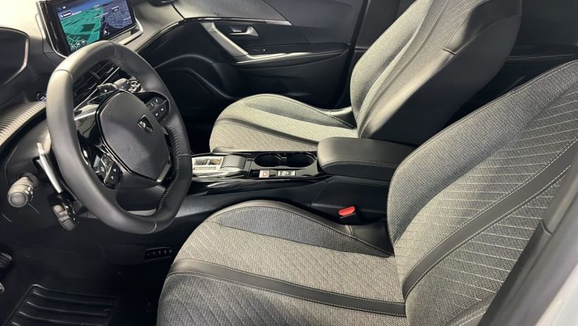 Aperçu du véhicule : Hybrid 145 e-DCS6 Allure