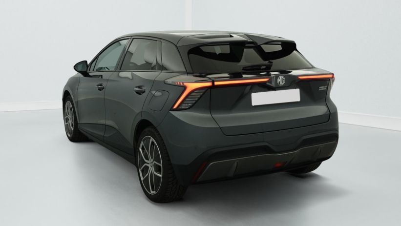 Aperçu du véhicule : 64KWH 204CH LUXURY