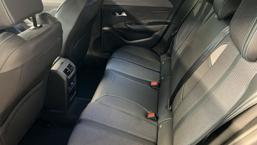 Aperçu du véhicule : Hybrid 145 e-DCS6 Allure