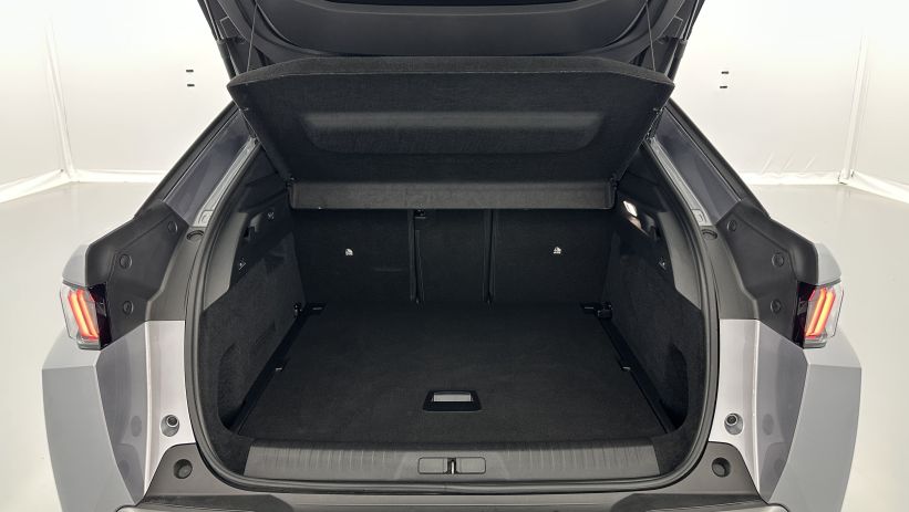 Aperçu du véhicule :  III 1.2 Hybrid 145ch Allure e-DCS6
