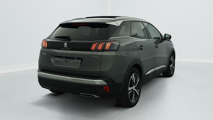 Aperçu du véhicule : Hybrid4 300 e-EAT8 GT