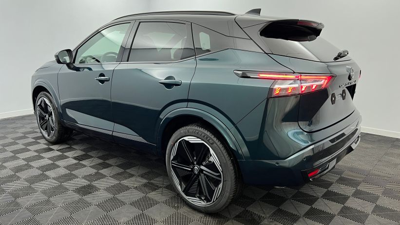 Aperçu du véhicule : Hybrid Nouveau e-Power Gen3 205 ch N-Design Vert Cayuga - Toit Noir avec 2350€ d'équipements inclus