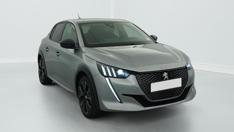 Aperçu du véhicule : 50 KWH 136CH GT