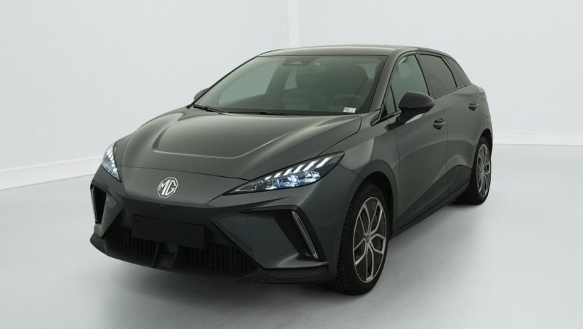 Aperçu du véhicule : 64KWH 204CH LUXURY