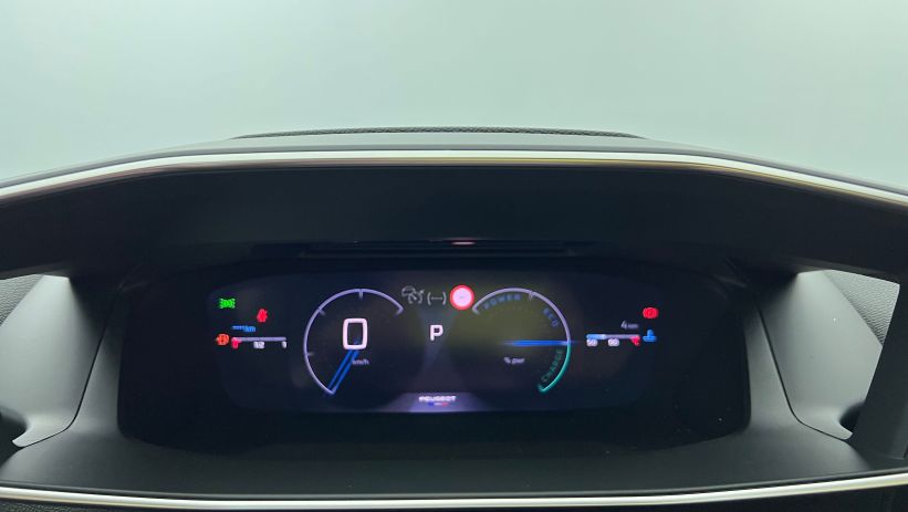 Aperçu du véhicule : Hybrid 145 e-DCS6 GT Gris Artense avec 4420€ d'équipements inclus