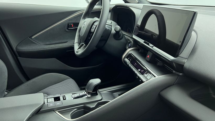 Aperçu du véhicule : Hybride Rechargeable 225 Collection Premiere Gris Minéral - Toit et arrière Noir