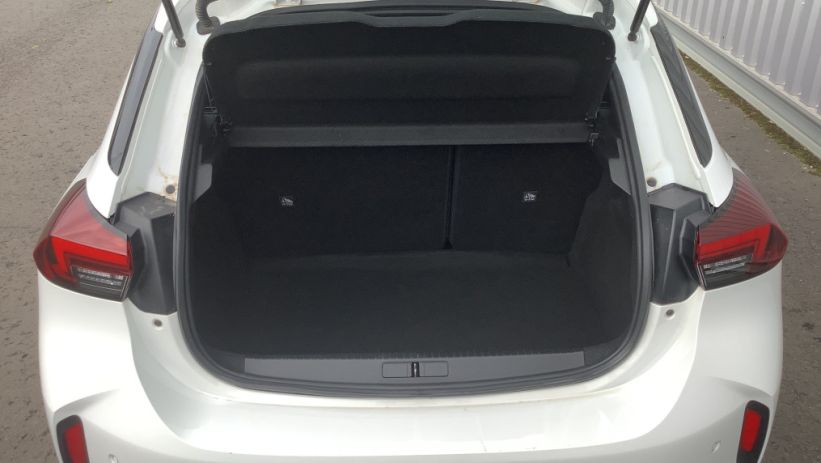 Aperçu du véhicule : CORSA 1.2 Turbo 100 ch BVM6 GS