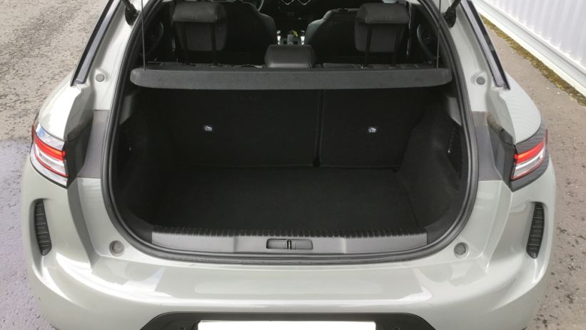 Aperçu du véhicule : DS 3 PureTech 130 EAT8 Performance Line+