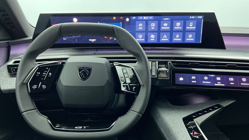 Aperçu du véhicule : Nouveau Hybrid 145 e-DCS6 GT Blanc Okénite avec 2470€ d'équipements inclus