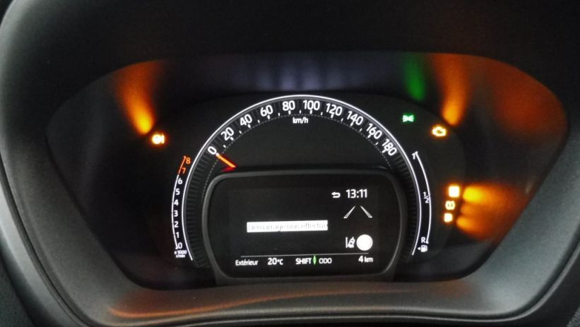 Aperçu du véhicule : 1.0 VVT-I 72CH TEAM PLAYER
