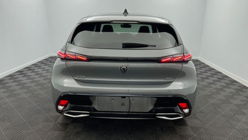 Aperçu du véhicule : BlueHDi 130ch S&S EAT8 GT Gris Selenium avec 4500€ d'équipements inclus