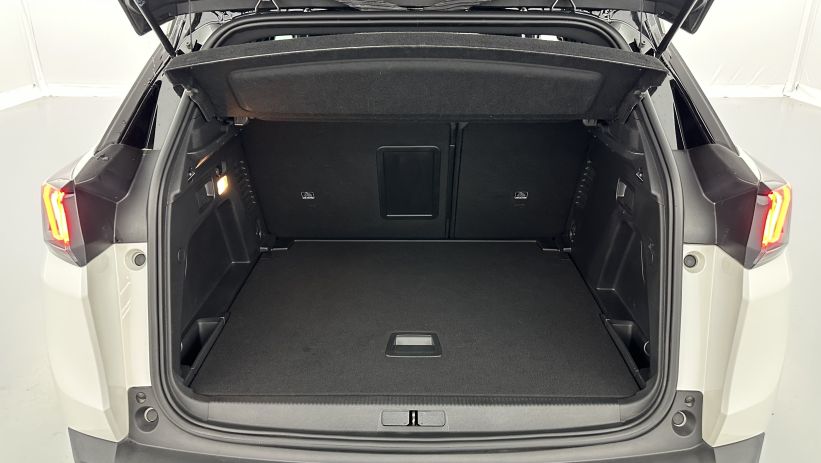 Aperçu du véhicule : III 1.2 PureTech 130ch GT EAT8