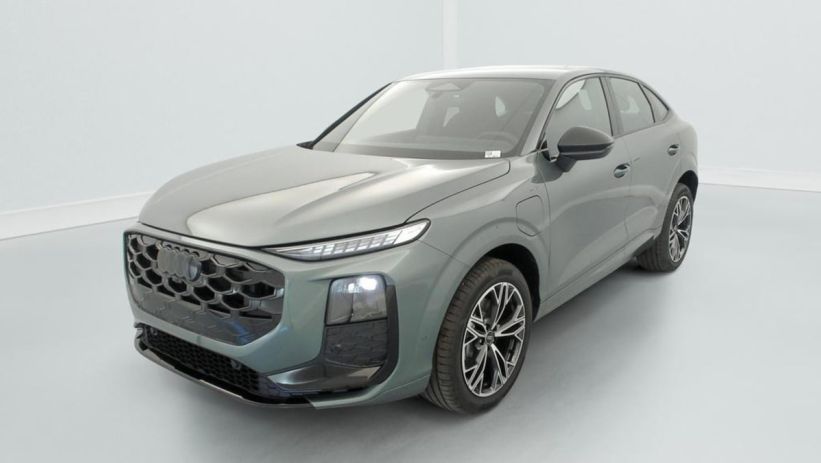 Aperçu du véhicule : E-HYBRID 272 CH S TRONIC 6 S LINE